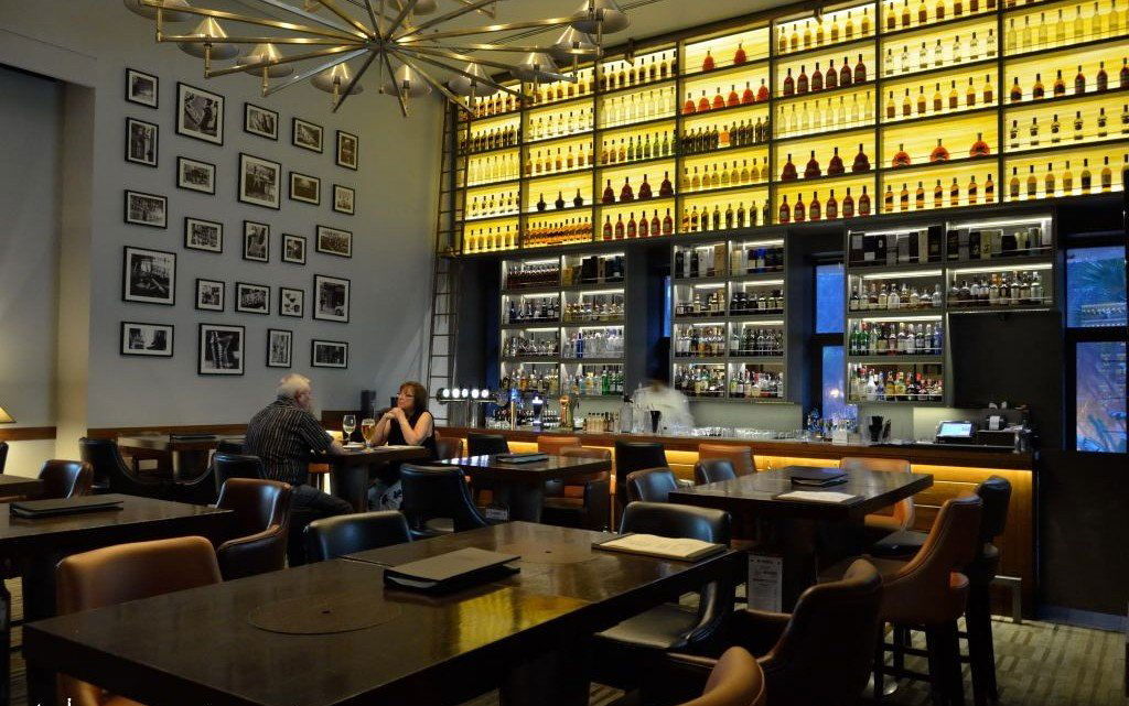 Arthur's Bar & Grill, Restaurant in Kuala Lumpur