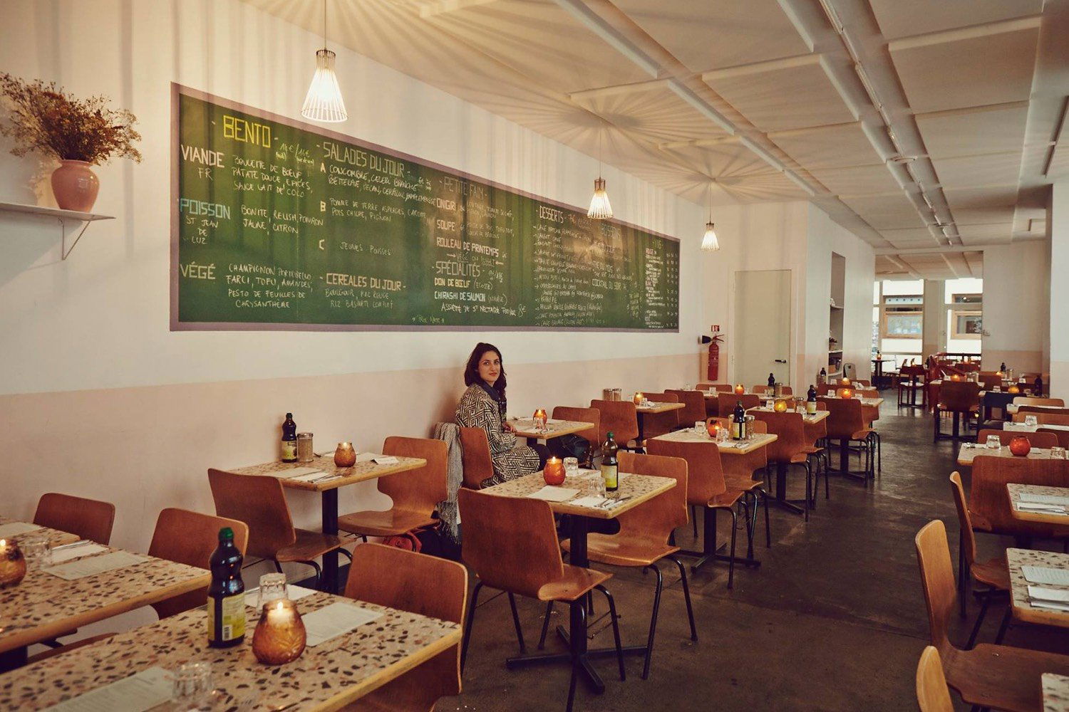 Nanashi Charlot, Restaurant in Paris