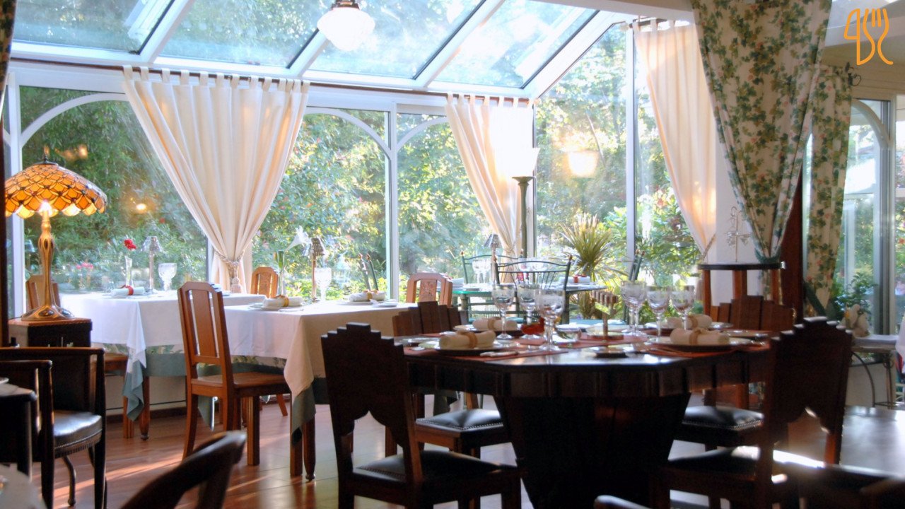 Les Lierres restaurant in Saint-Jean-de-Luz, France