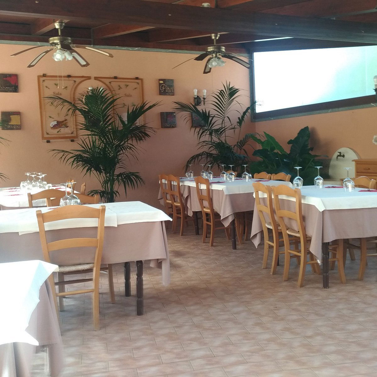 Ristorante Prosciutteria Martinuzzi, Restaurant in Attimis