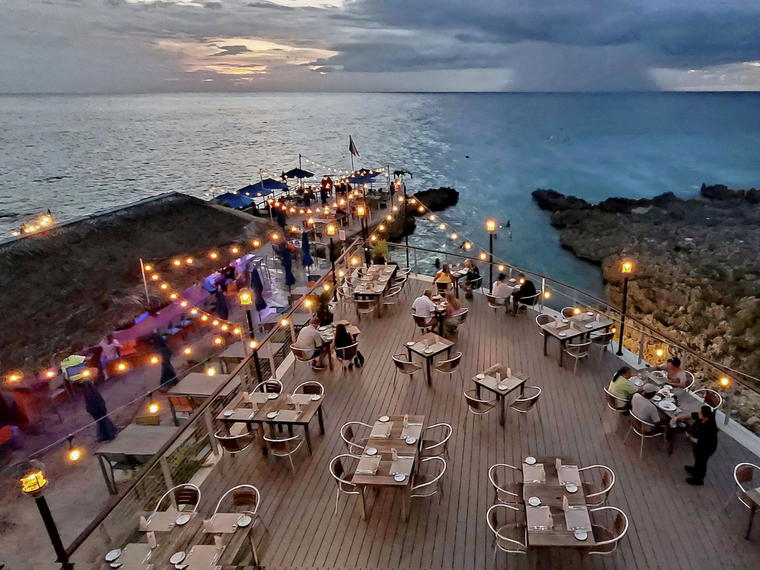 Cracked Conch Restaurant & Macabuca Tiki Bar, West Bay, Cayman Islands