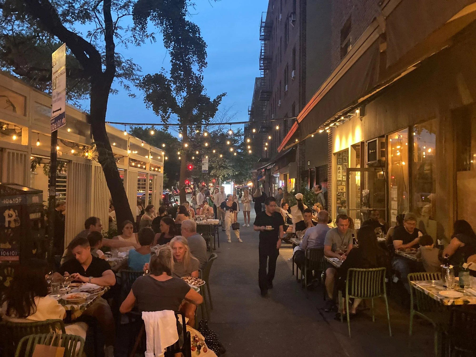 Daddies restaurant in New York City, United States