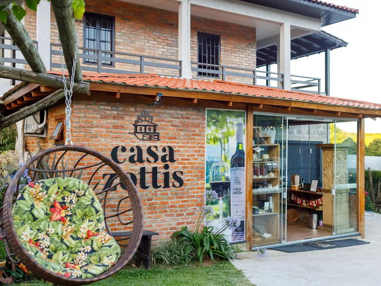 Casa Zottis - Vinhos e Uvas, Bento Goncalves, Brazil