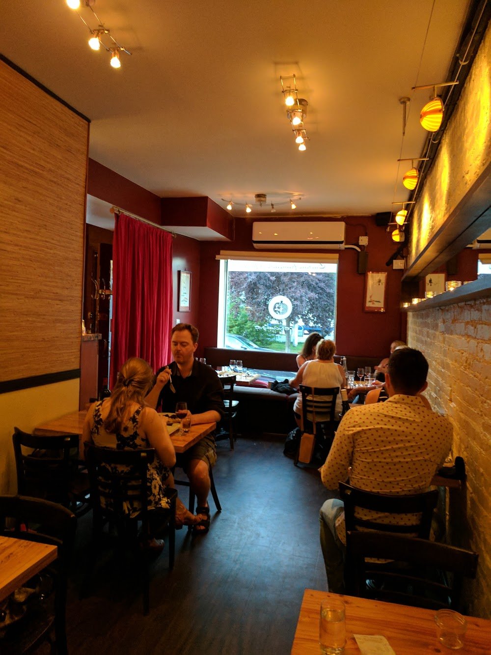 Restaurant Grenadine restaurant in Montréal, Canada