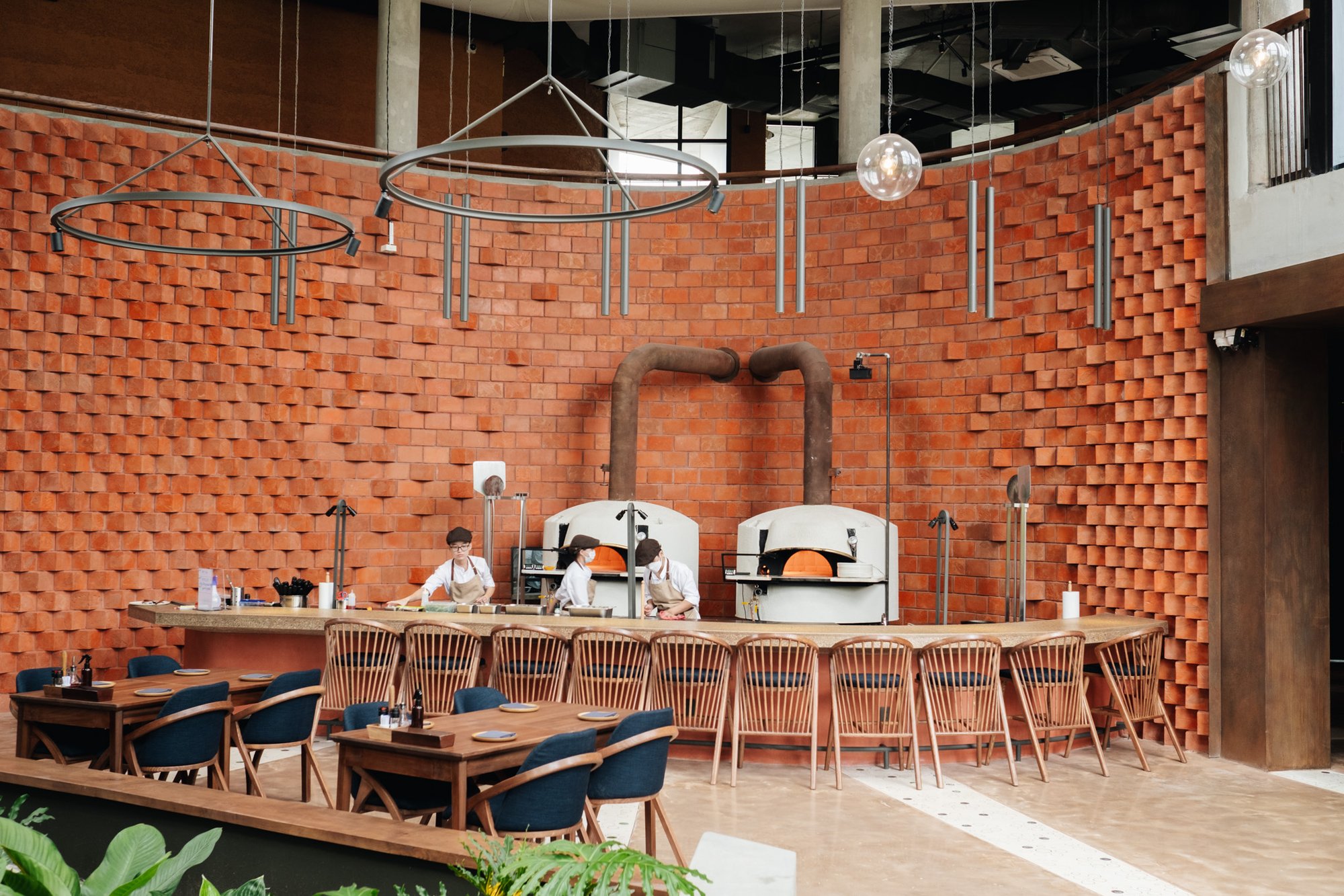 Pizza 4P's Hikari restaurant in Tha Dao U Ma T, Vietnam