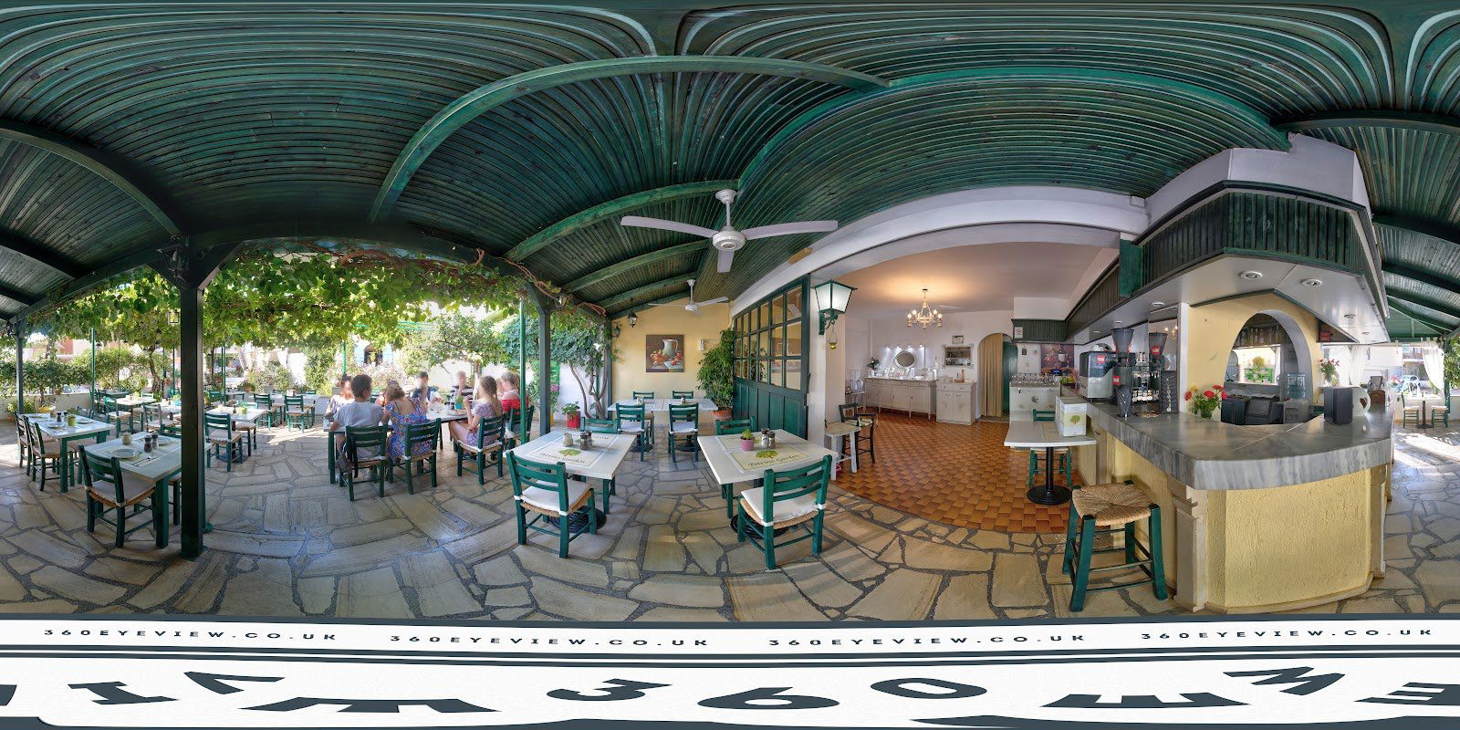 Petrino, Restaurant in Heraklion