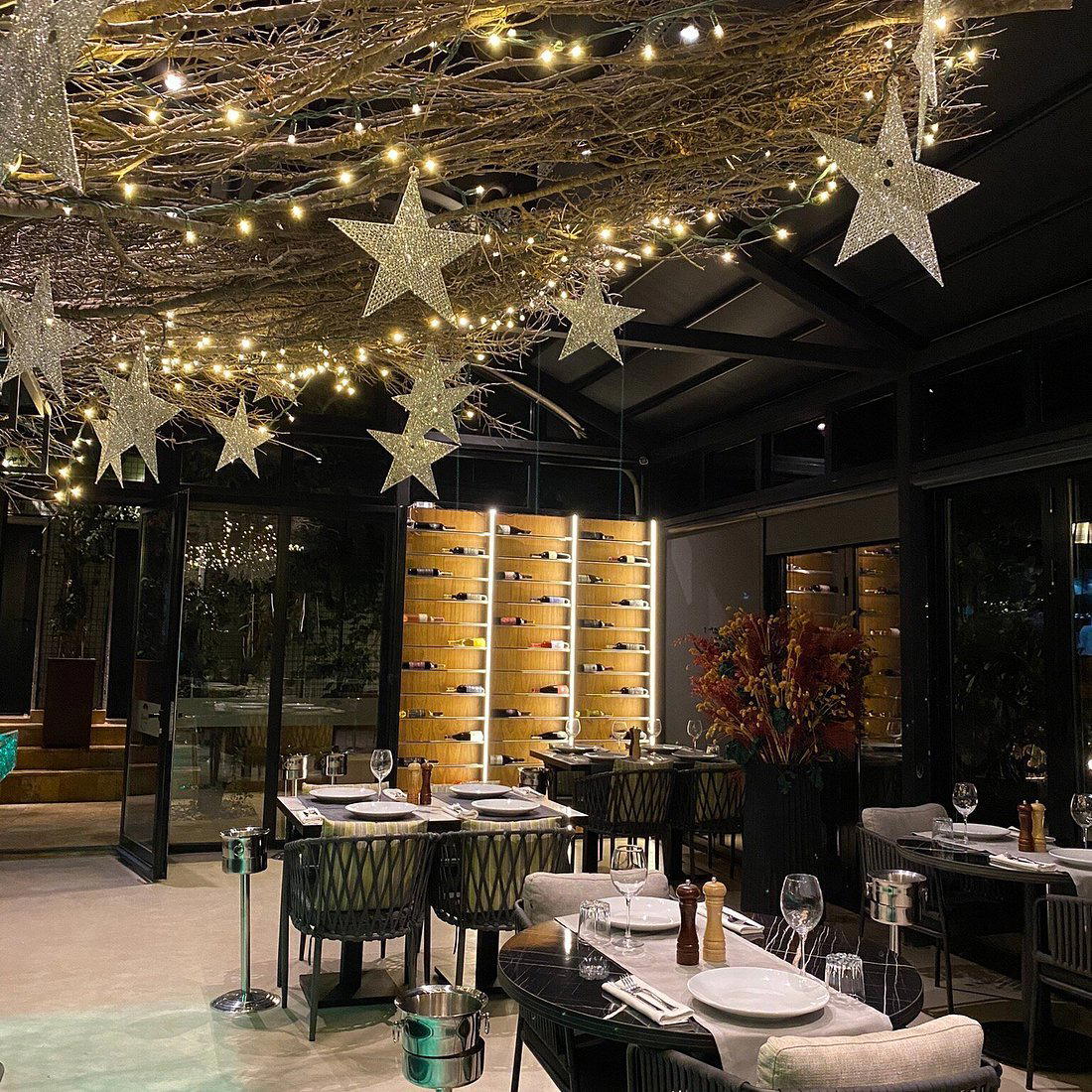 Mandarinn restaurant in Izmir