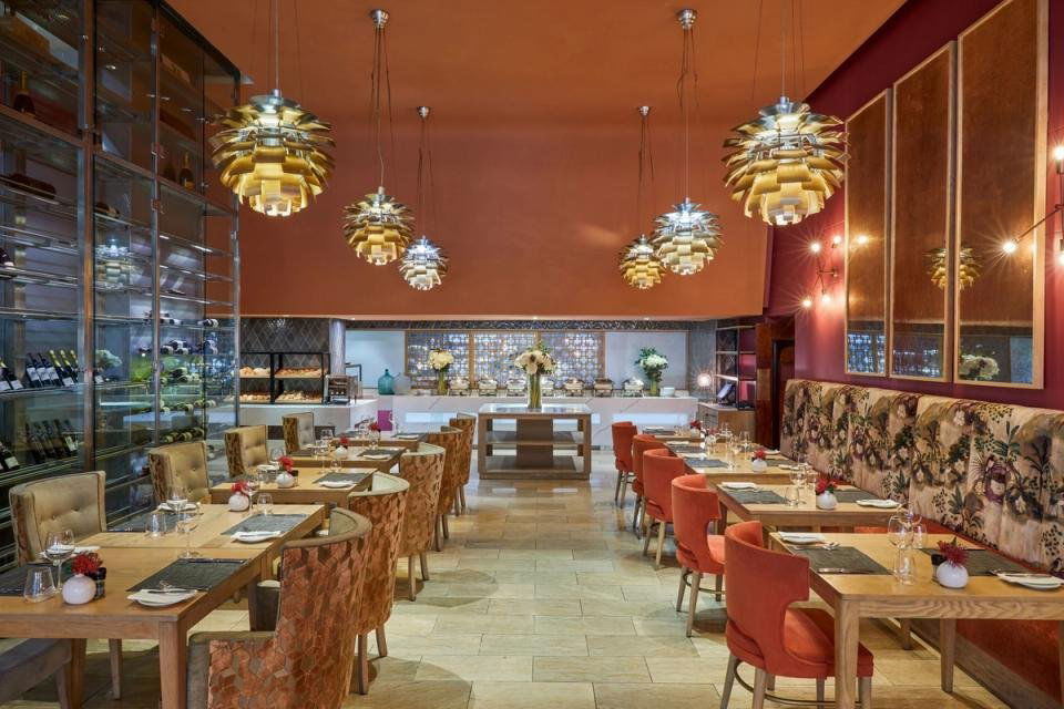 Mint Restaurant And Wood-Fired Grill, Restaurant in Cape Town