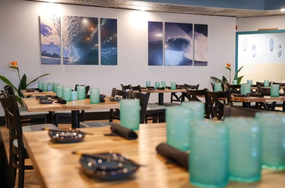 Aloha Modern Kitchen, Restaurant in Calgary