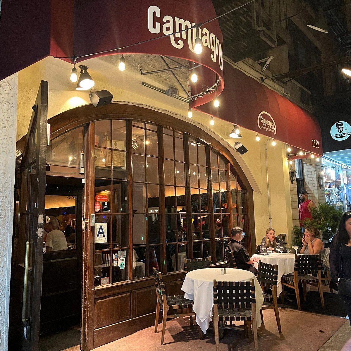 Campagnola restaurant in New York City, United States
