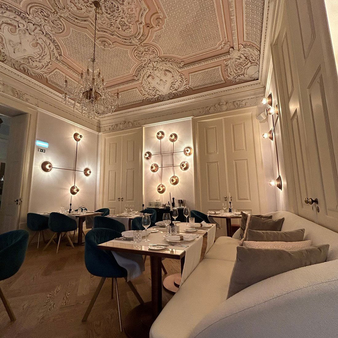 Condes de Ericeira Restaurant, Restaurant in Lisbon