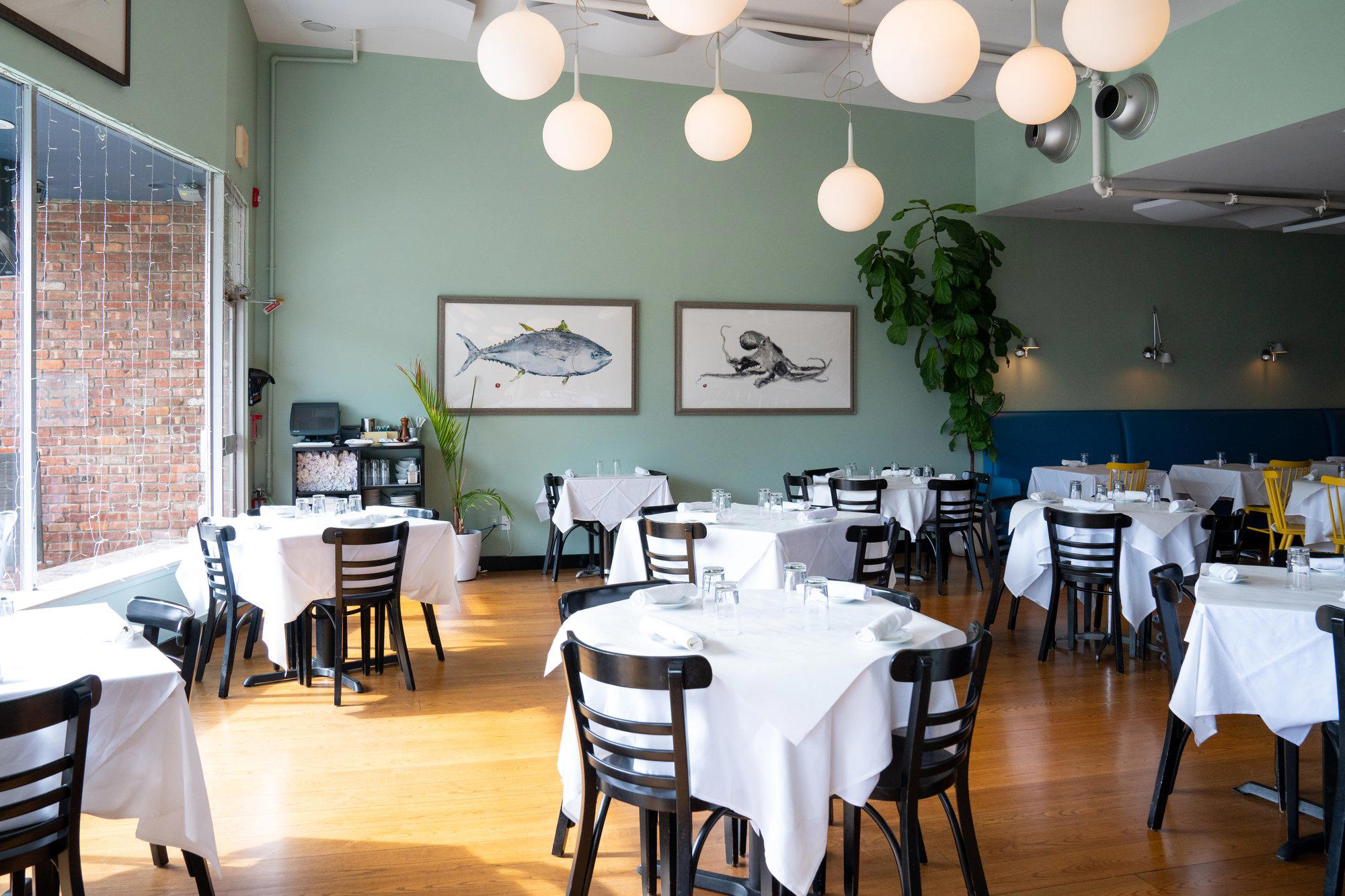 Noah's restaurant in Greenport