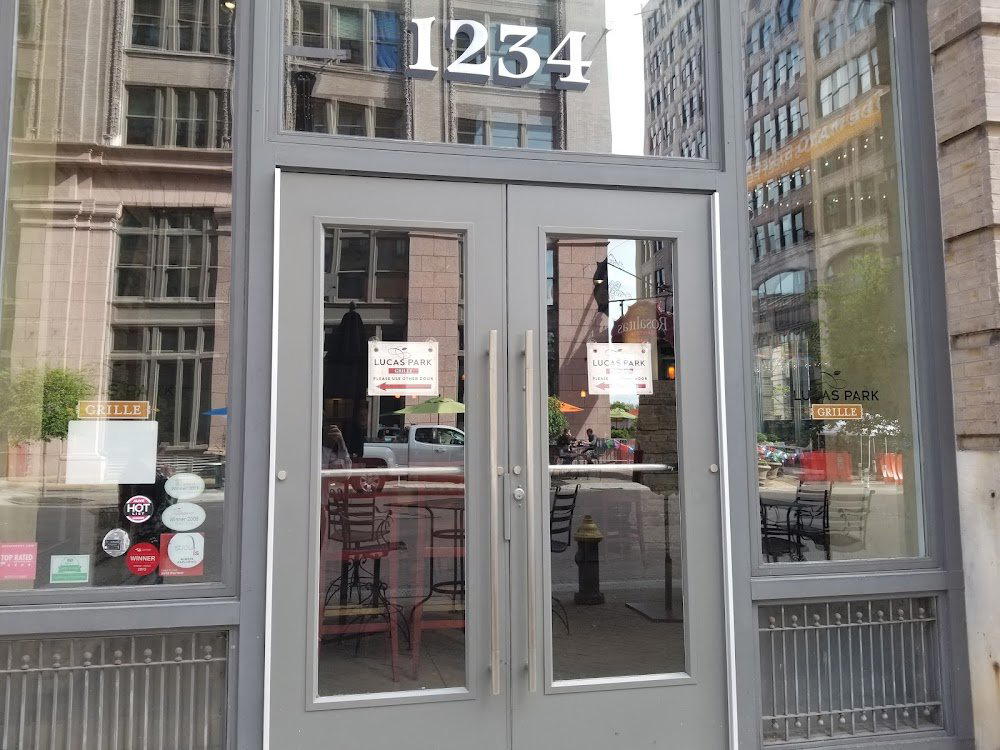 Lucas Park Grille restaurant in St Louis, United States
