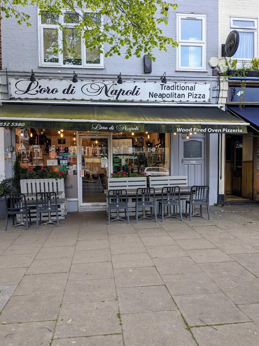 l'Oro di Napoli restaurant in London, United Kingdom