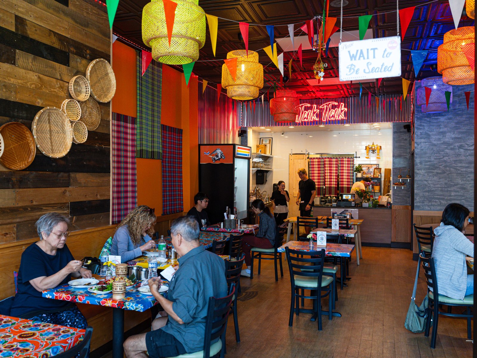 Tuk Tuk Thai Isan Street Food, Restaurant in Chicago