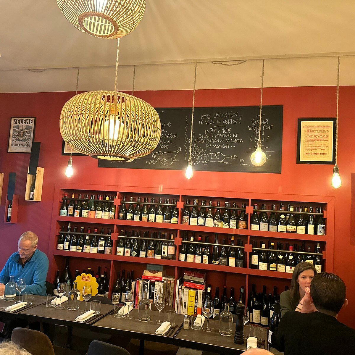 Les Éléphants restaurant in Paris, France