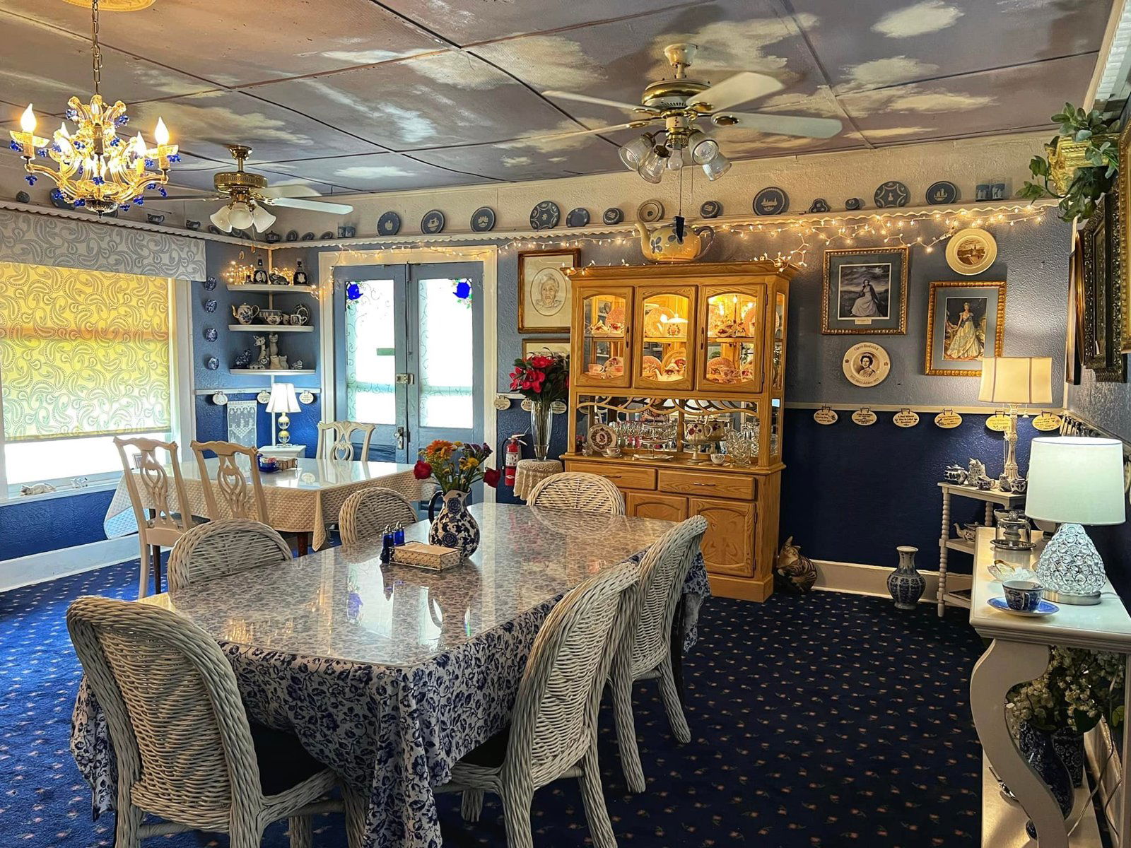 The Chattaway, Restaurant in St Petersburg