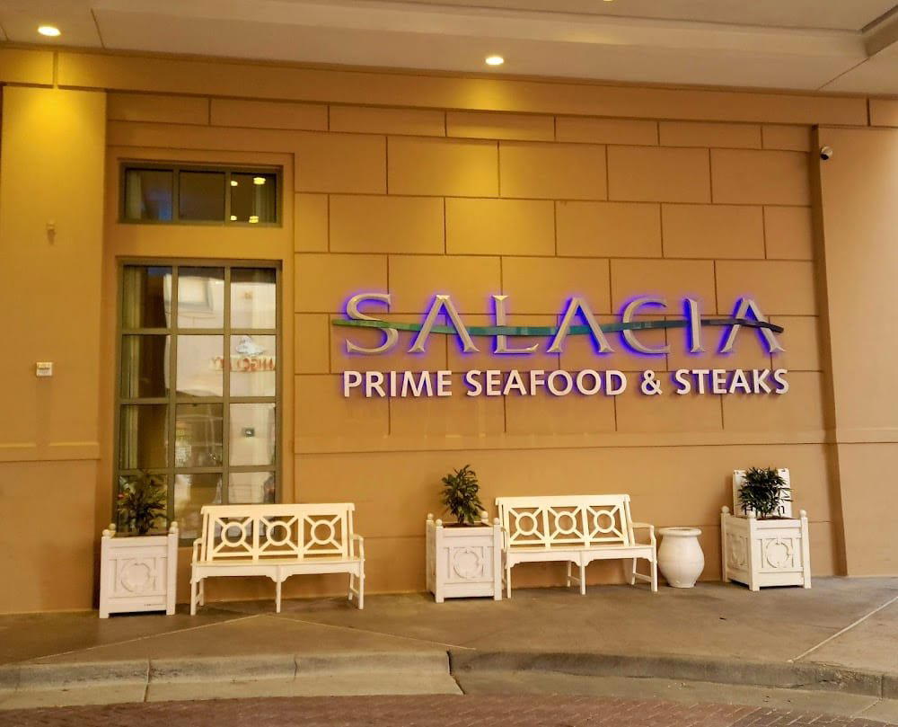 Salacia restaurant in Virginia Beach, United States