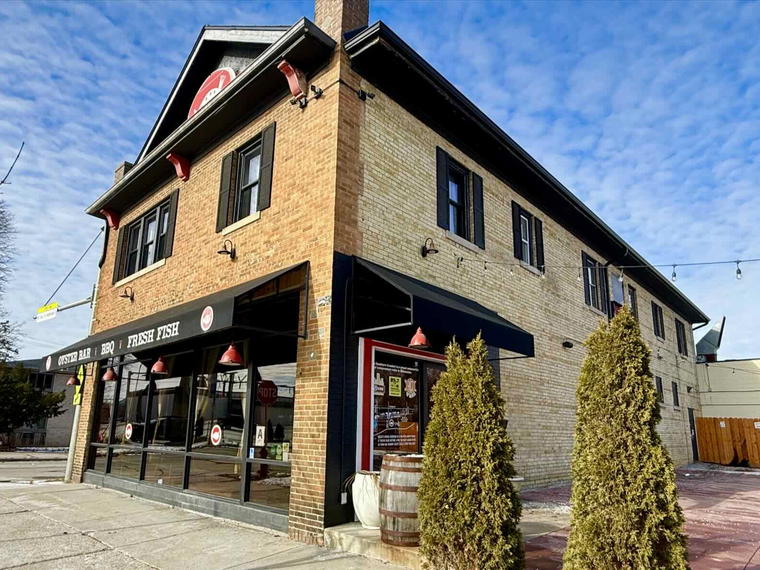 Maxie's, Milwaukee, United States