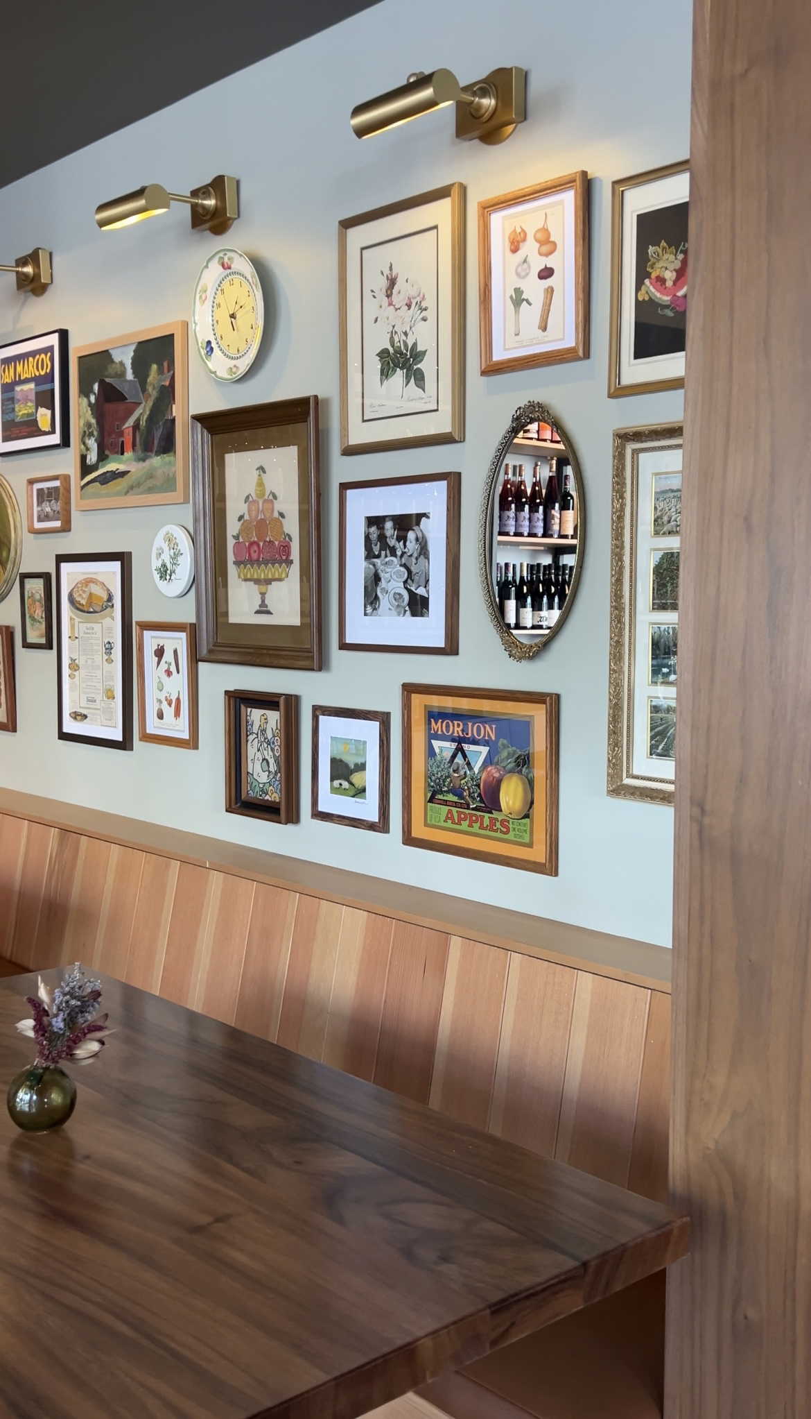 Henrietta, Restaurant in Los Angeles