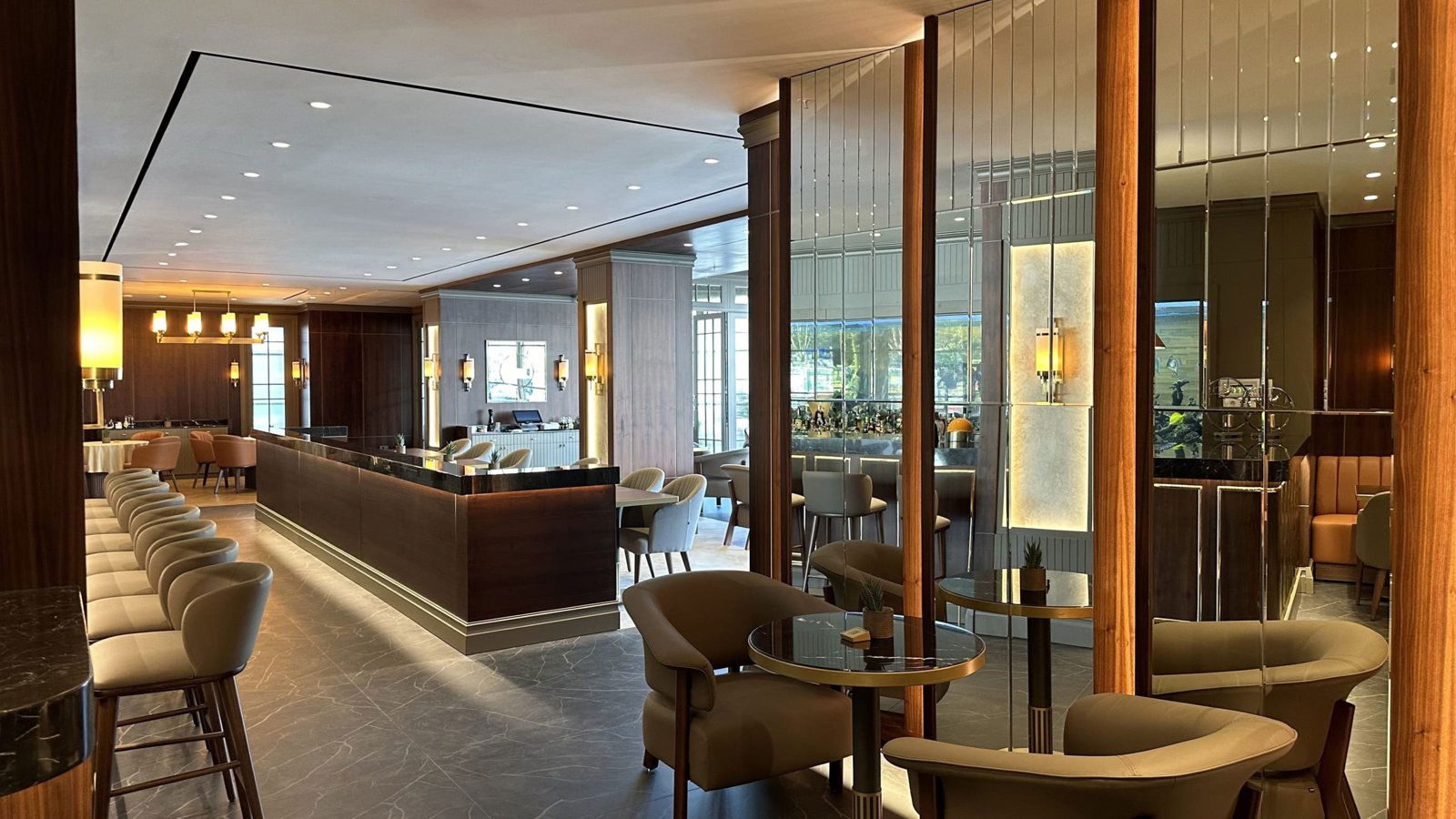 Gold Bar & Restaurant, Restaurant in Istanbul