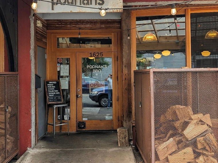 Podnah's BBQ, Portland, United States