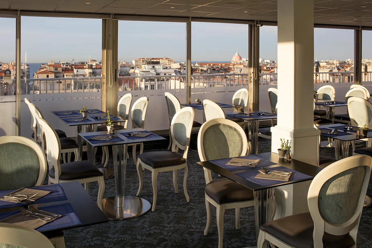 L'EssenCiel panoramic restaurant restaurant in Nice, France