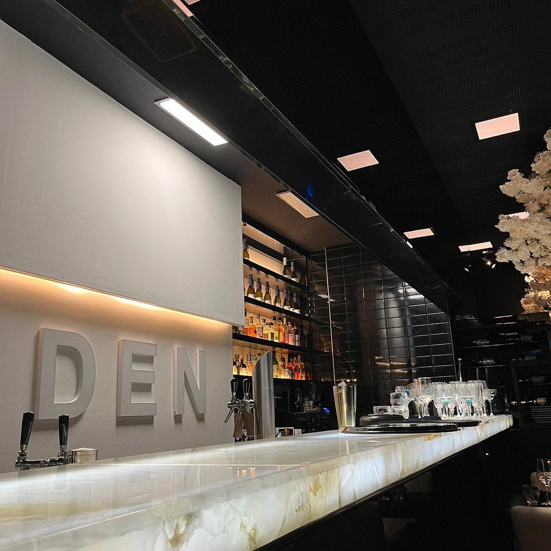 Restaurant DEN restaurant in Düsseldorf, Germany
