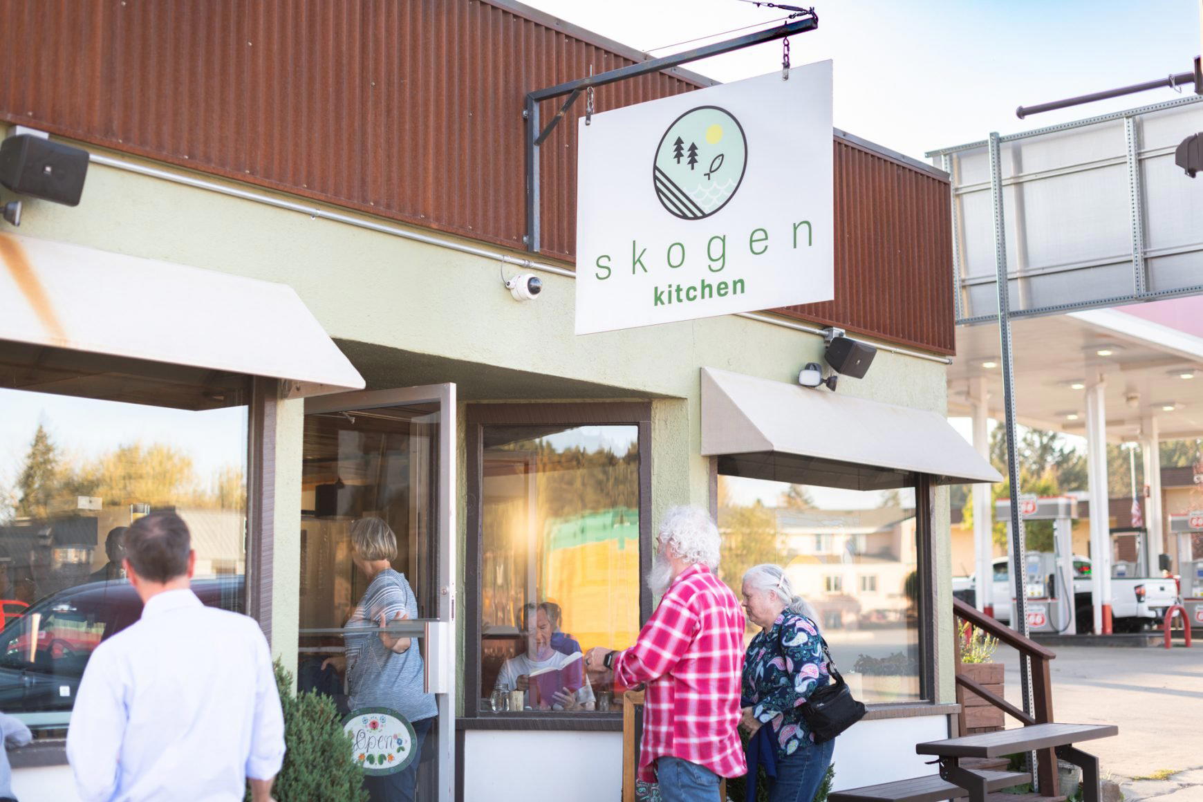 Skogen Kitchen restaurant in Custer