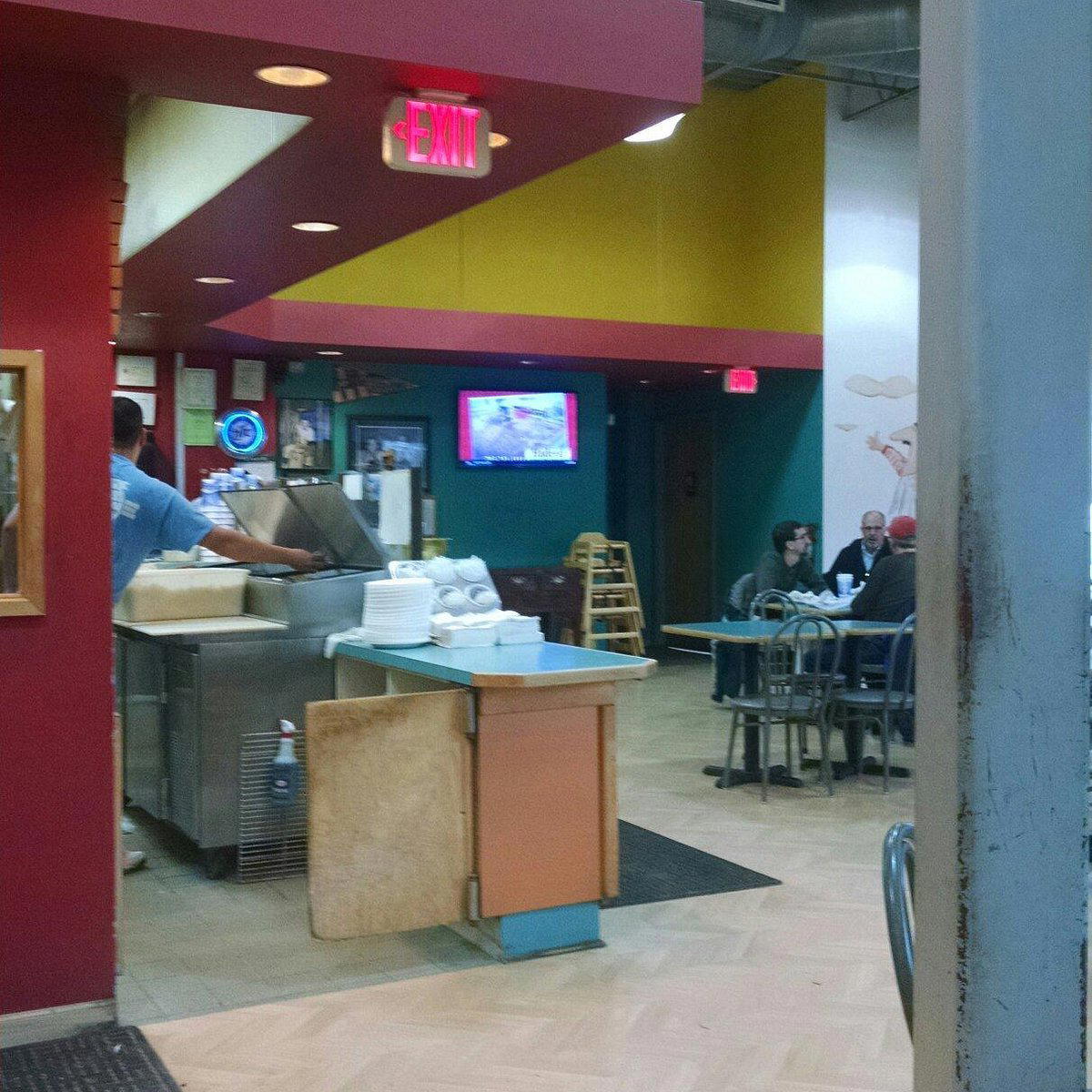 Giuseppi's Pizza Plus restaurant in Gaithersburg, United States