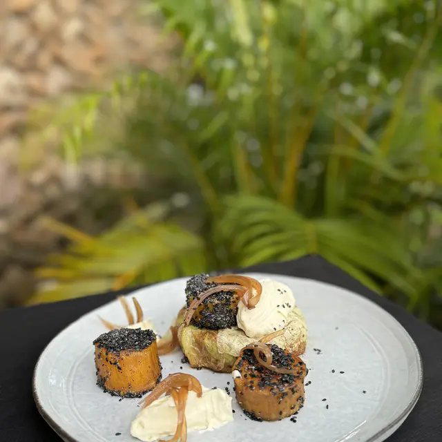Taapuna Restaurant restaurant in Puna Auia, French Polynesia