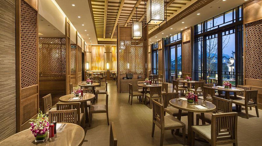 Ming Yue, Restaurant in Sanya