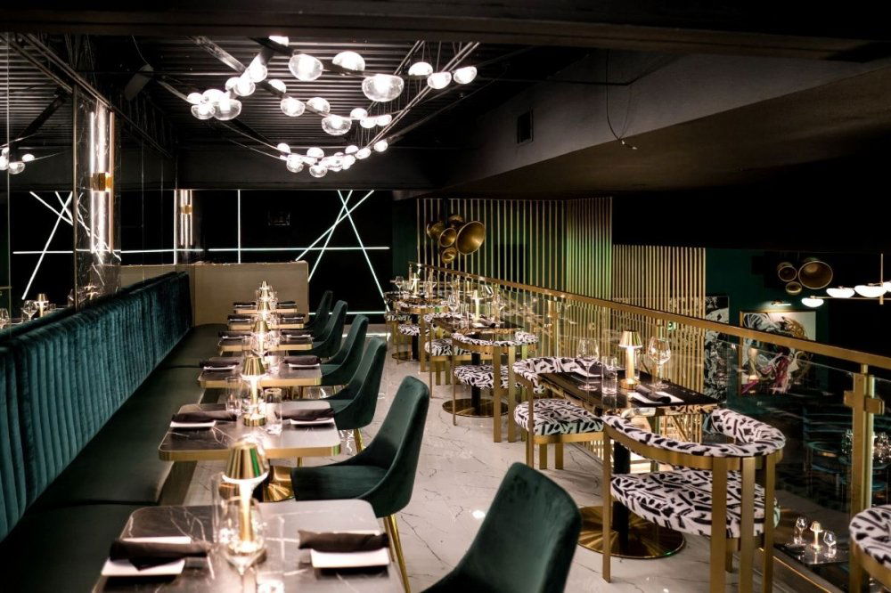 Doves Restaurant, Restaurant in Houston