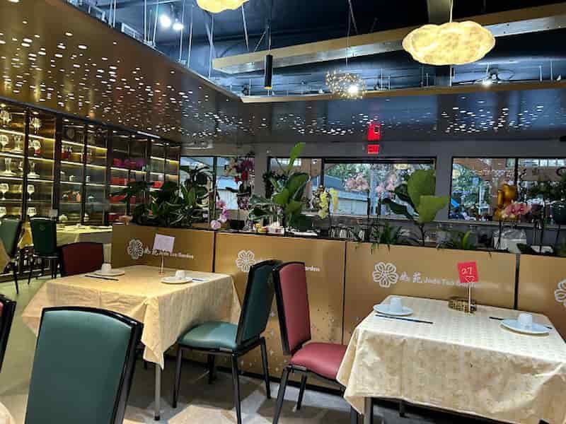 Jade Tea Garden restaurant in Cupertino
