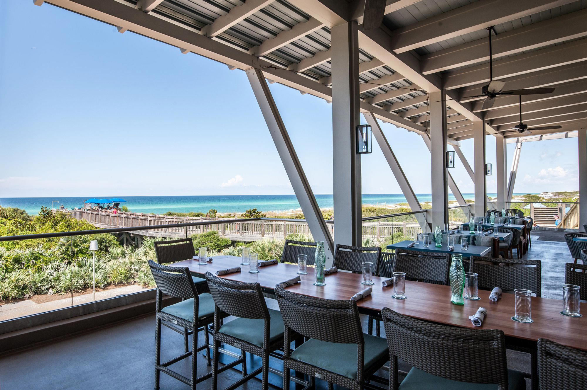 FOOW restaurant in Santa Rosa Beach