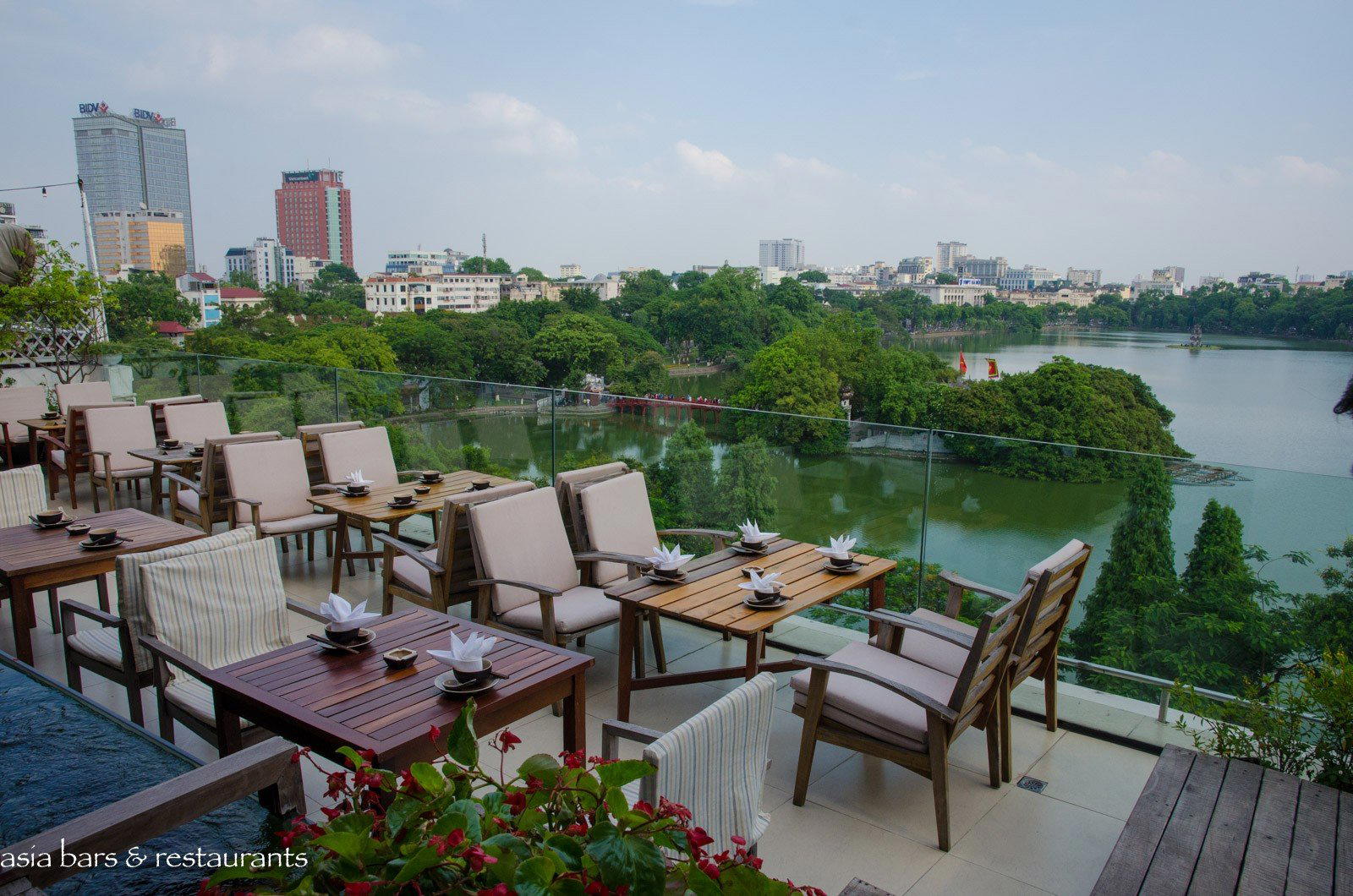 Cau Go Vietnamese Cuisine restaurant in Hanoi, Vietnam
