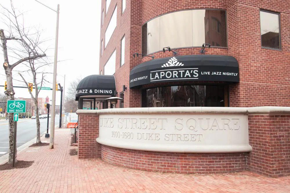 Laporta's Restaurant restaurant in Alexandria, United States