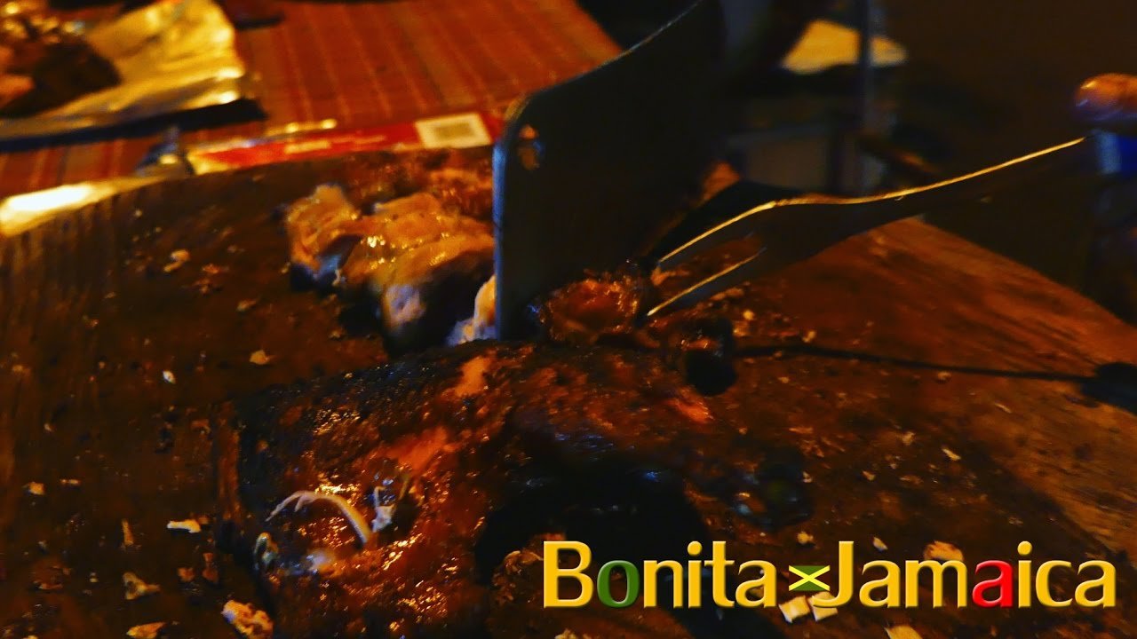 Northside Plaza Pan Chicken restaurant in Kingston, Jamaica