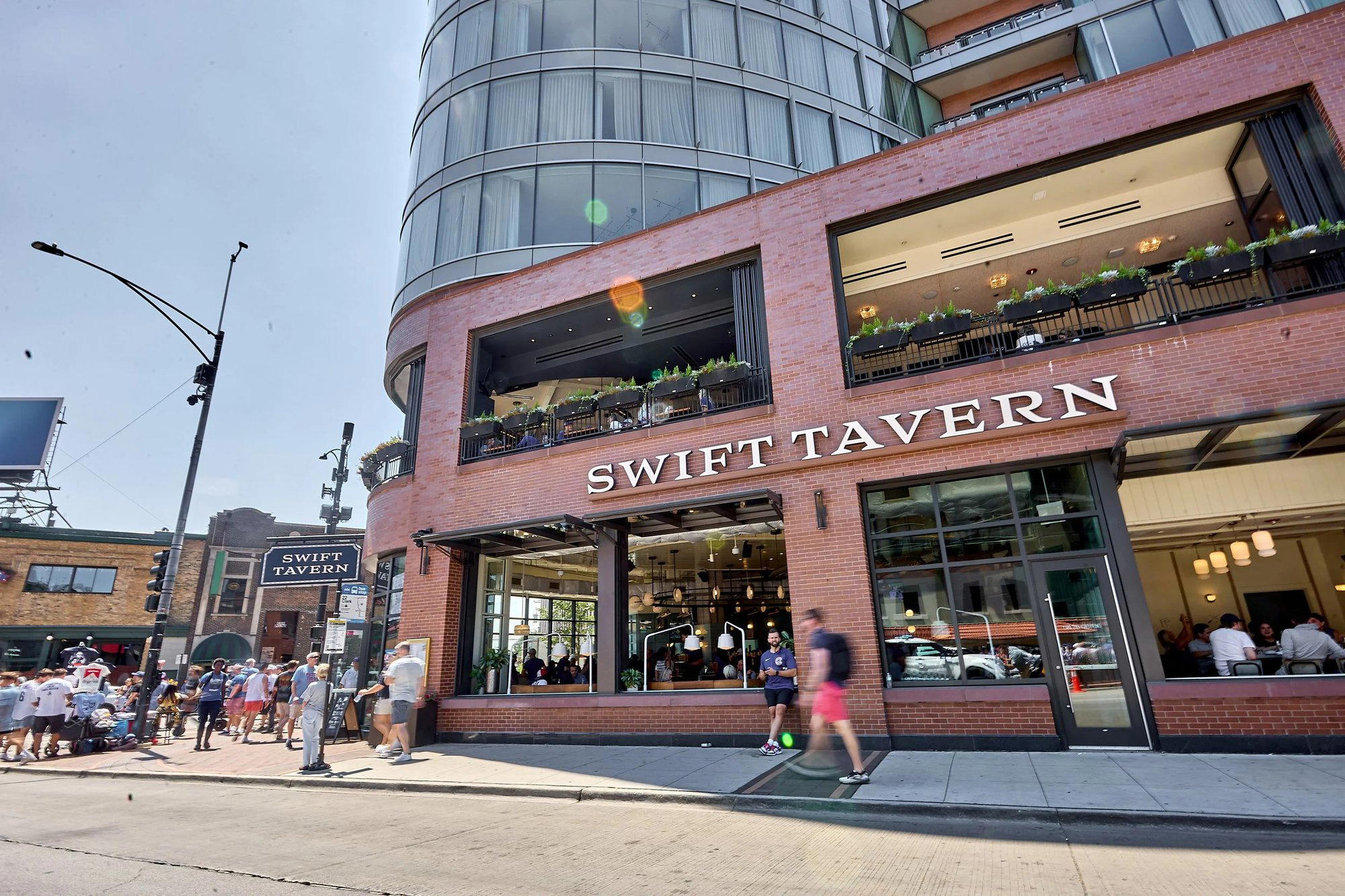 Swift Tavern Wrigleyville restaurant in Chicago, United States