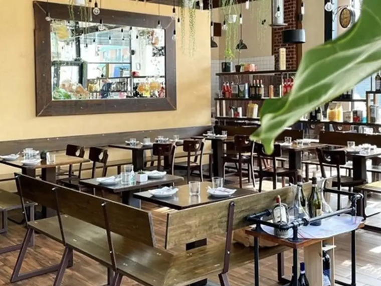 Sotto la Luna, New York City, United States