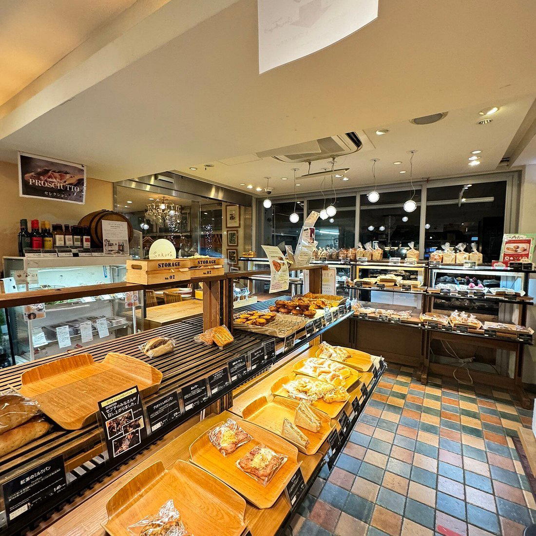 L'Atelier du pain, Tokyo, Japan