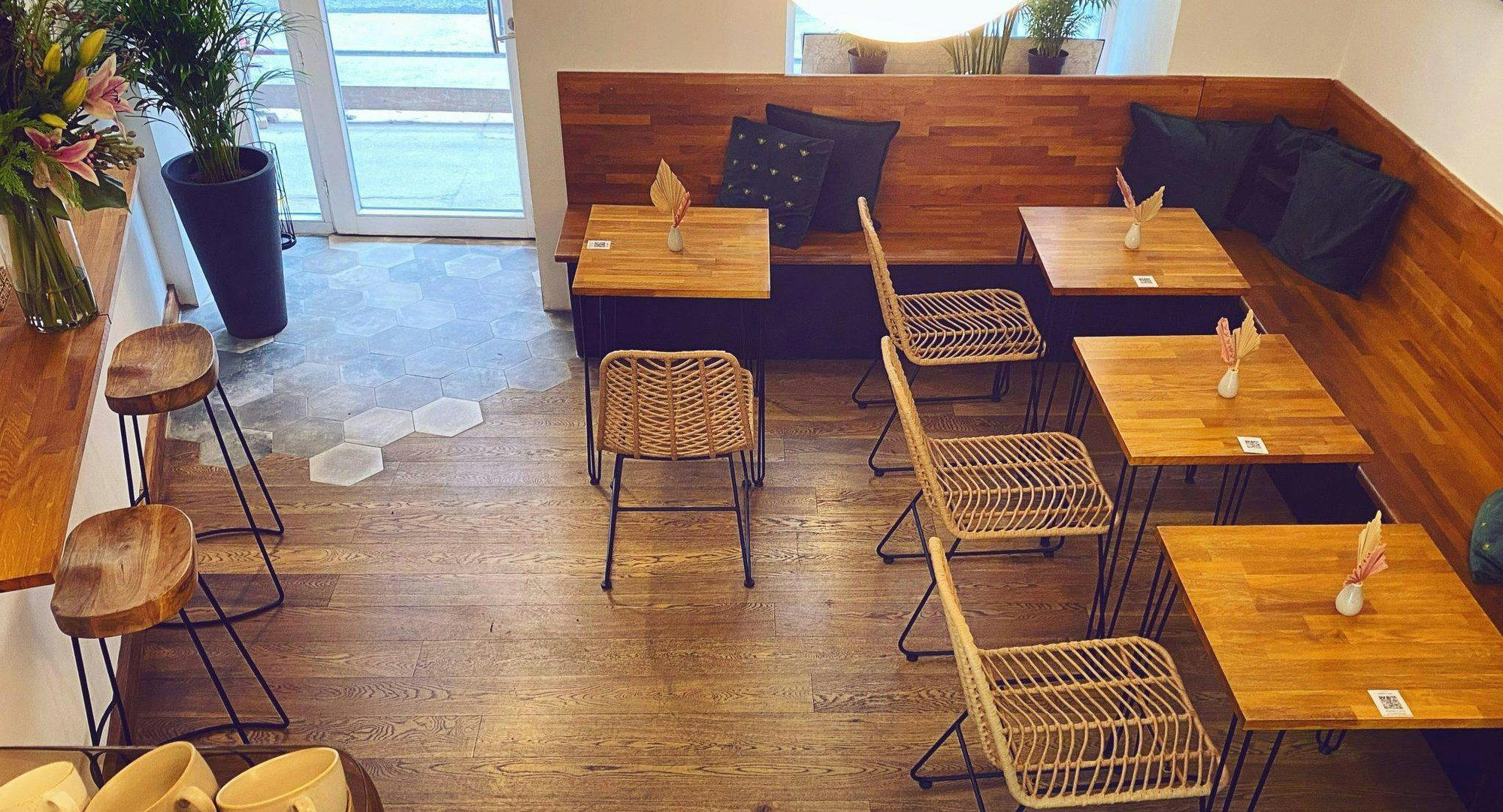 zina's eatery restaurant in Vienna, Austria