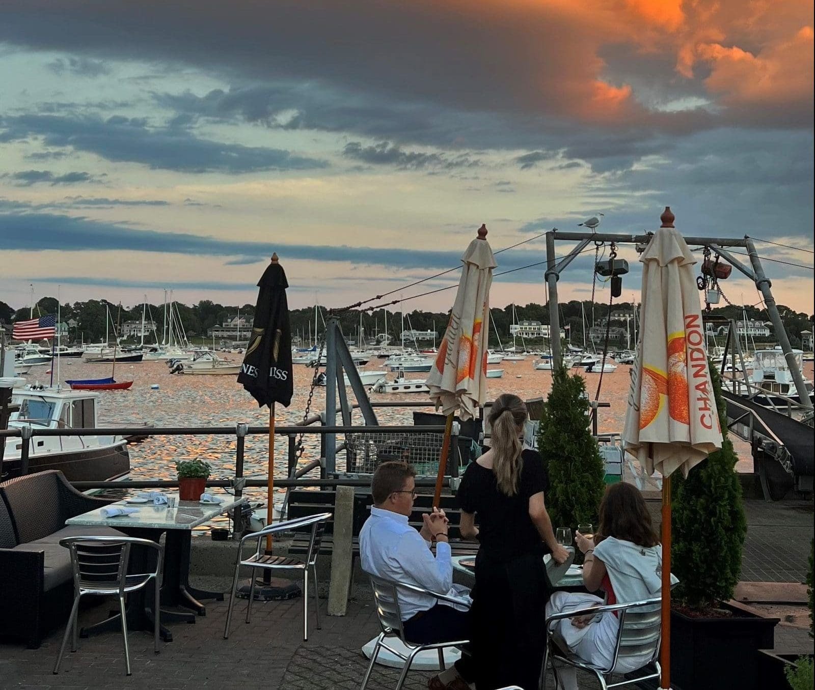 Landing Restaurant, Restaurant in Marblehead