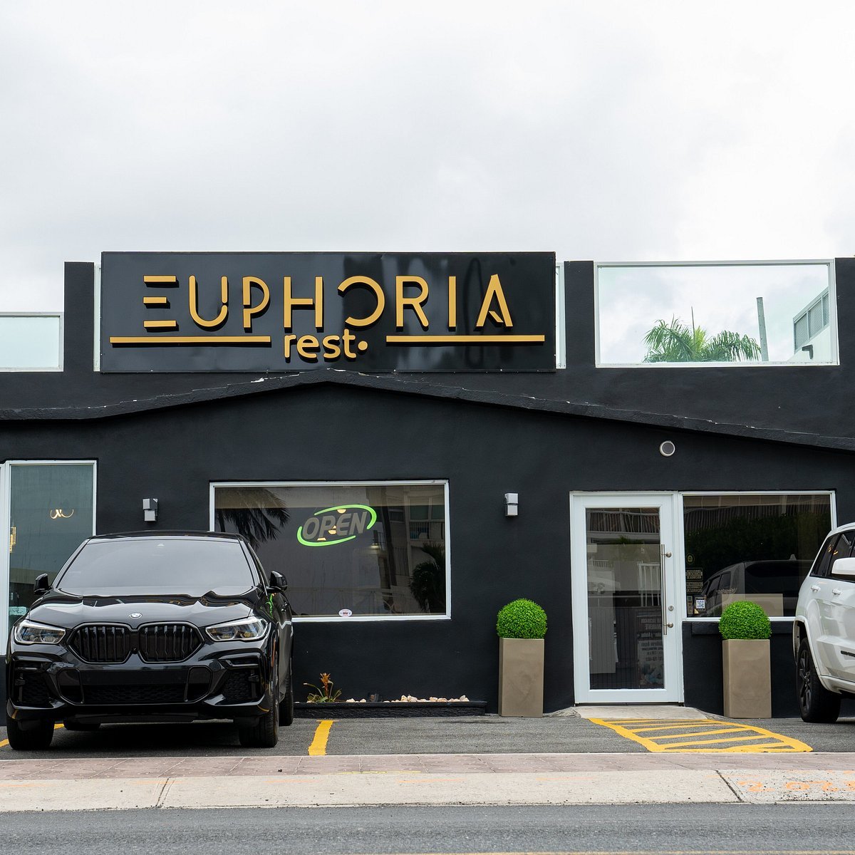 Euphoria Restaurant