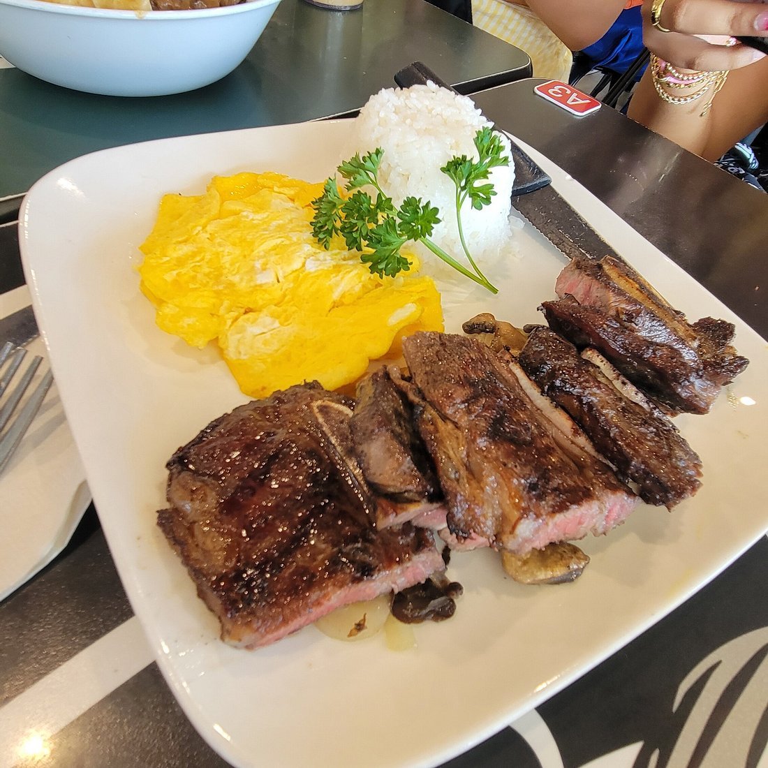 Boots & Kimo's Homestyle Kitchen