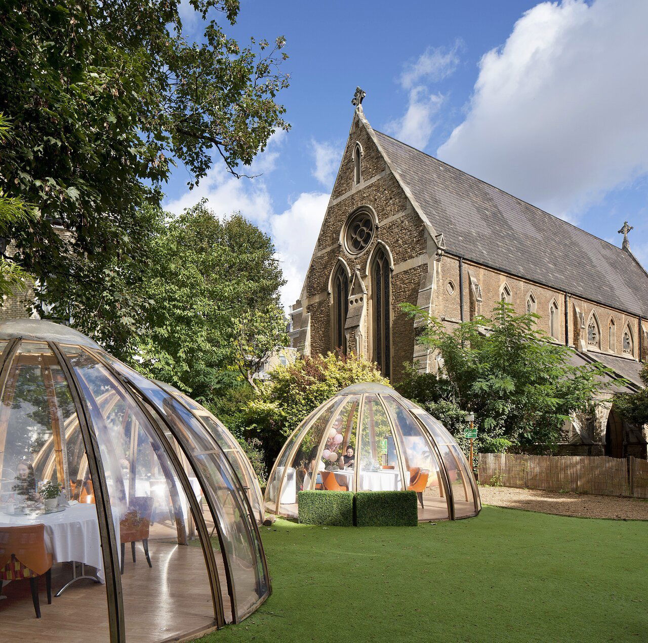 London Secret Garden, Restaurant in London
