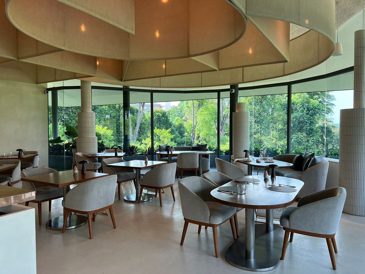Pangium, Restaurant in Singapore