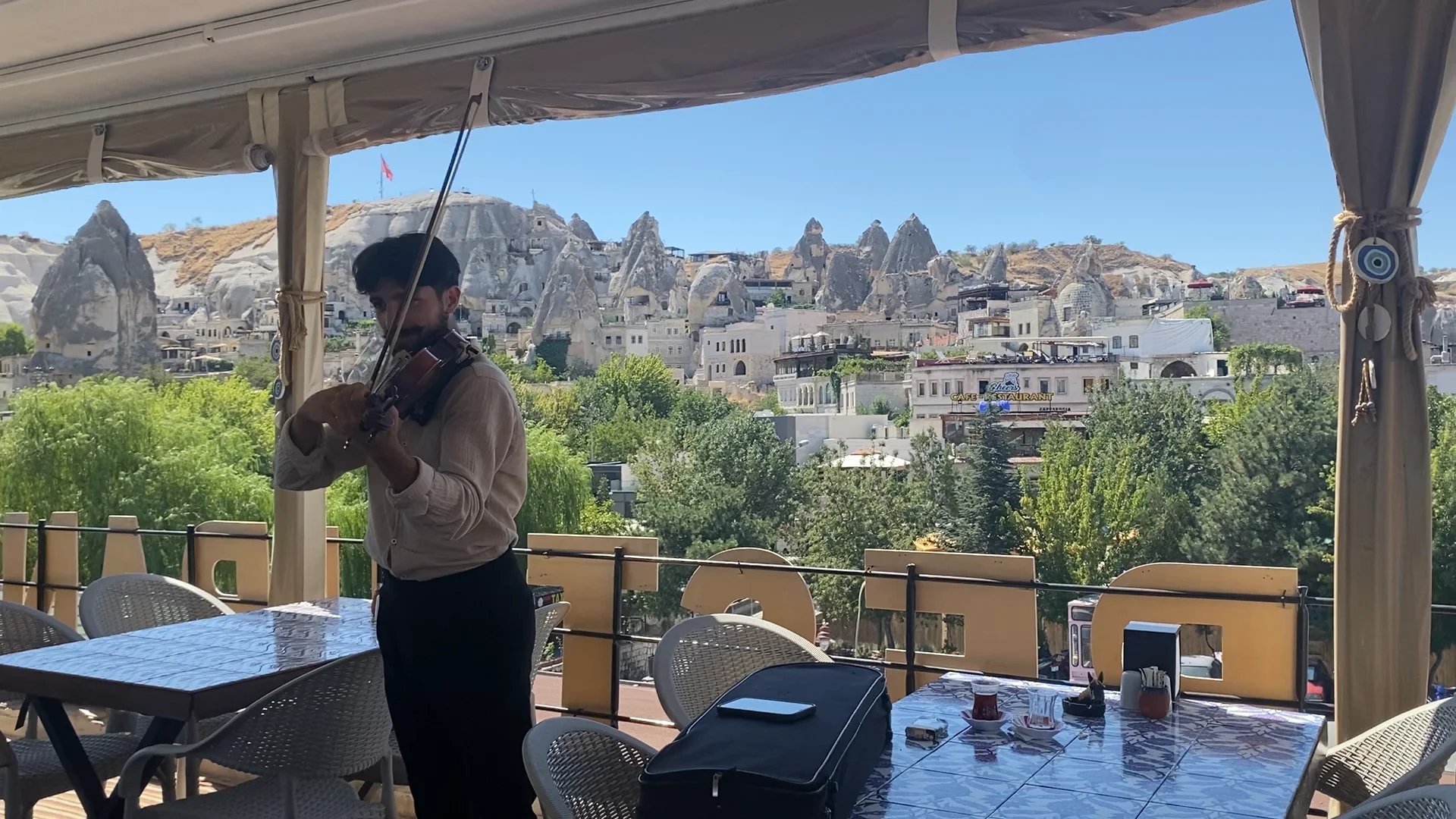 ROCKS TERRACE RESTAURANT