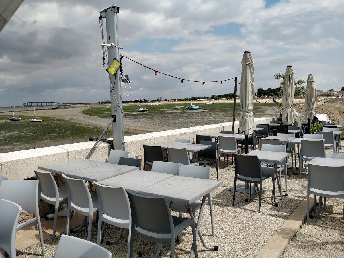 La Chaloupe restaurant in Rivedoux Plage, France