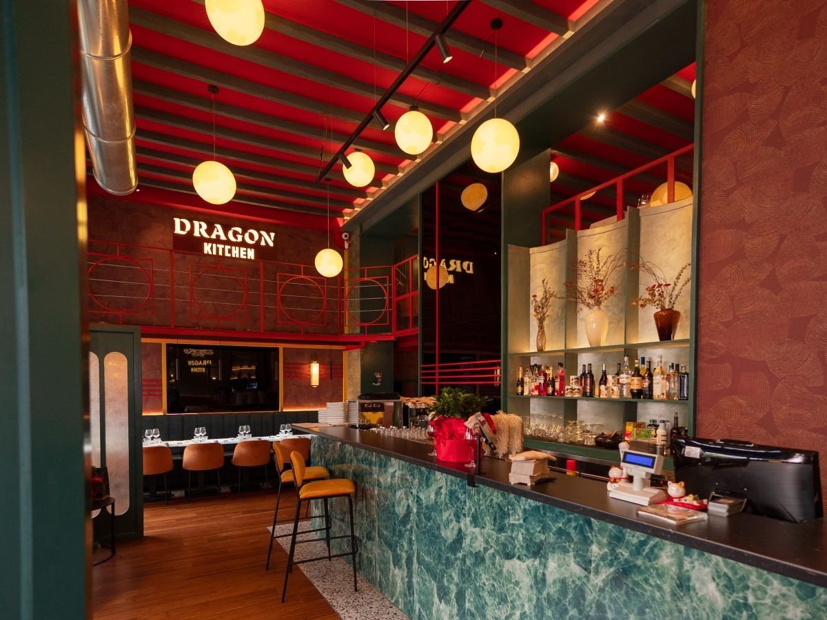 Dragon Kitchen Milano, Restaurant in Milan